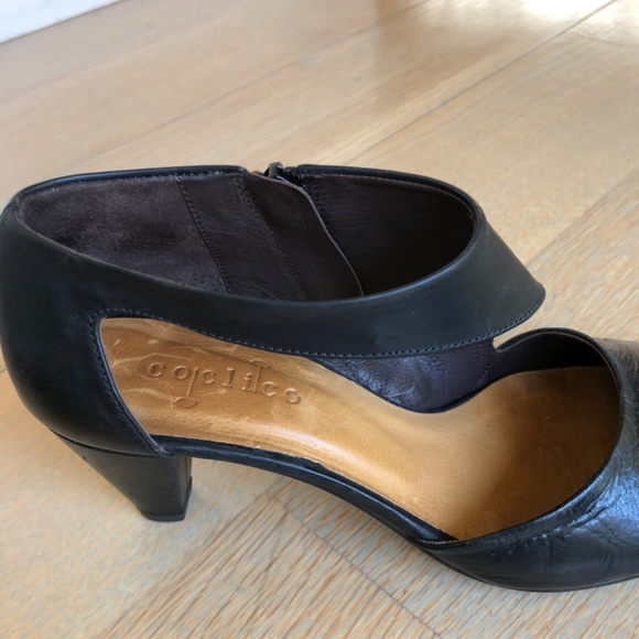 COCLICO Black Leather Heels - Picture 8 of 11